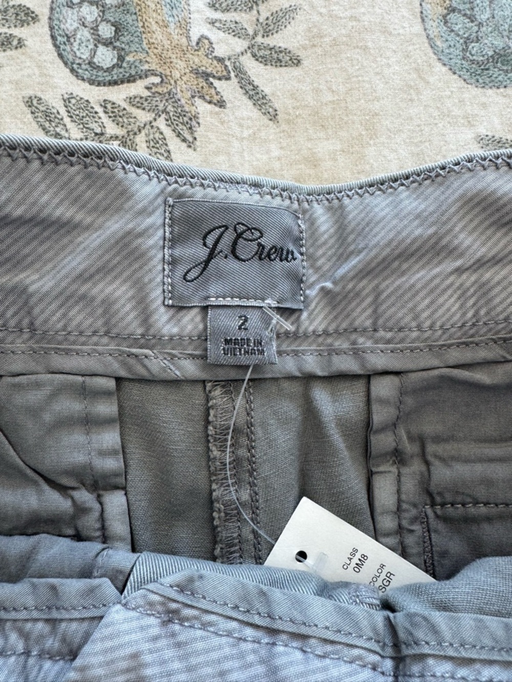 J. Crew Gray/Khaki Cotton Stretch Chino Shorts Size 2 NWT - Picture 3 of 4